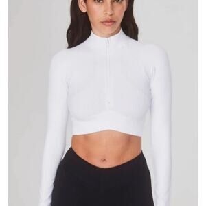 Joja Exhale Long Sleeve Cropped Luna Top in White - XS